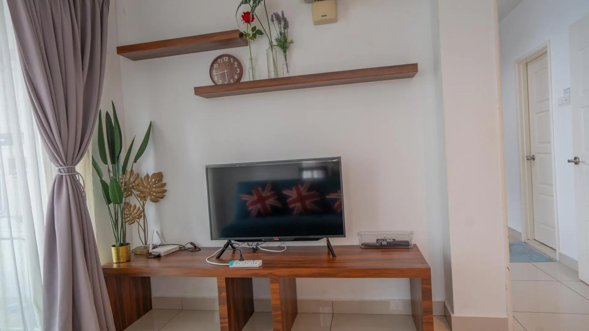 Апартаменты Seaview Mansion One Georgetown