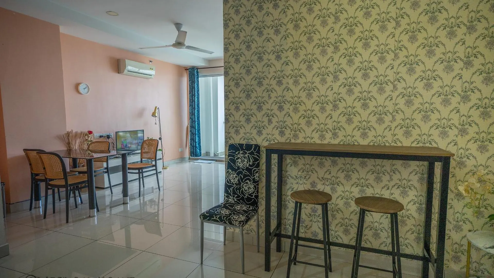 Апартаменты Seaview Mansion One Georgetown