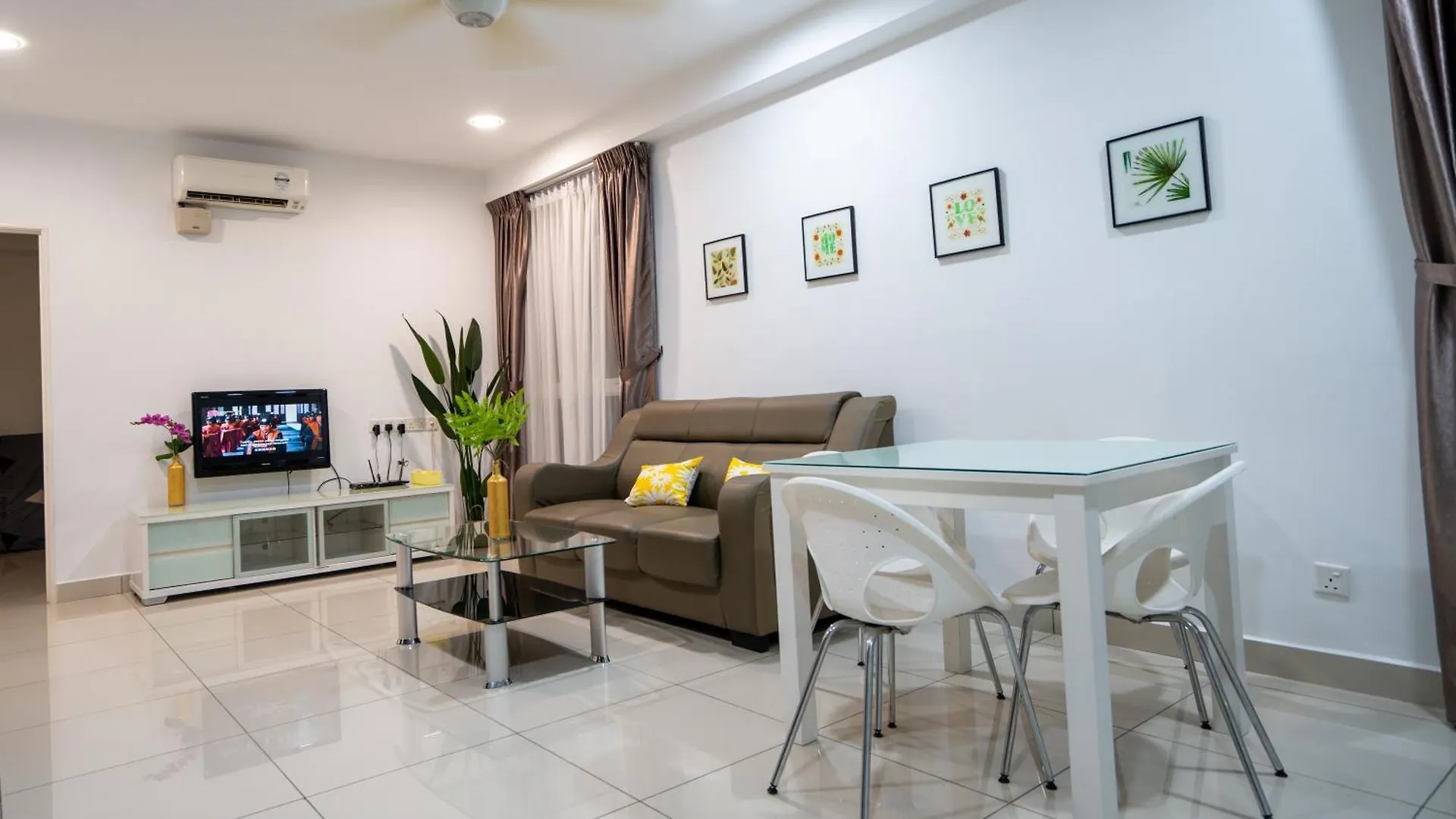 Апартаменты Seaview Mansion One Georgetown